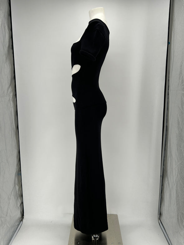 Robe noire ajourée