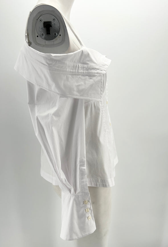 Chemise blanche à épaules dénudées