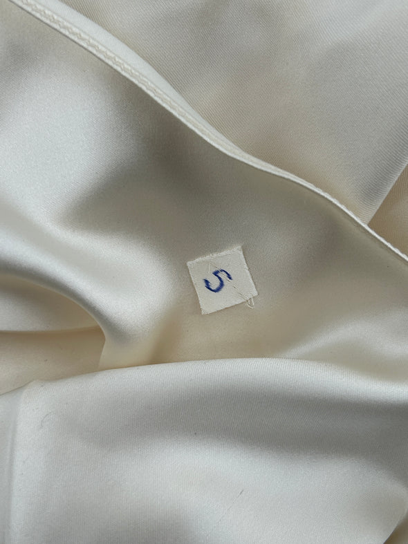 Robe écrue dos nu
