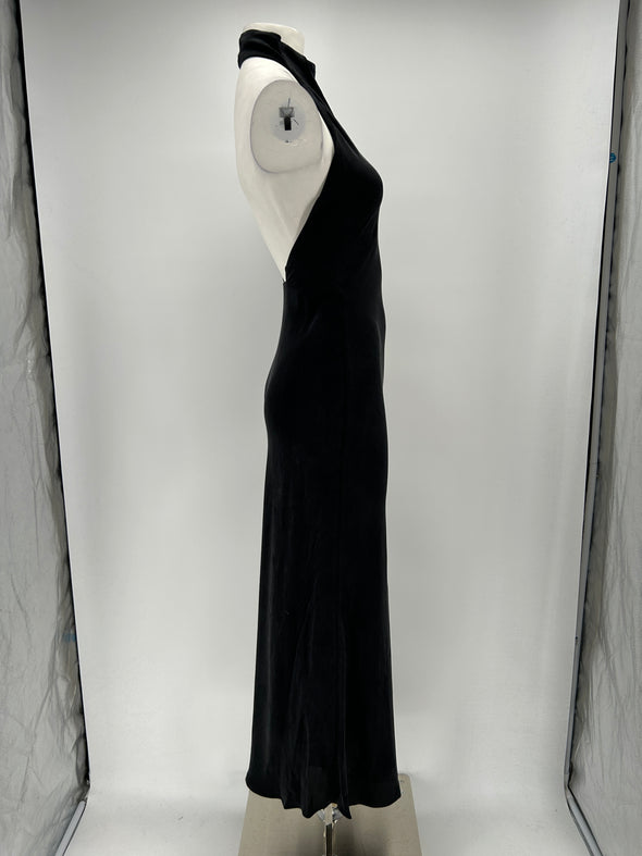 Robe noire dos nu