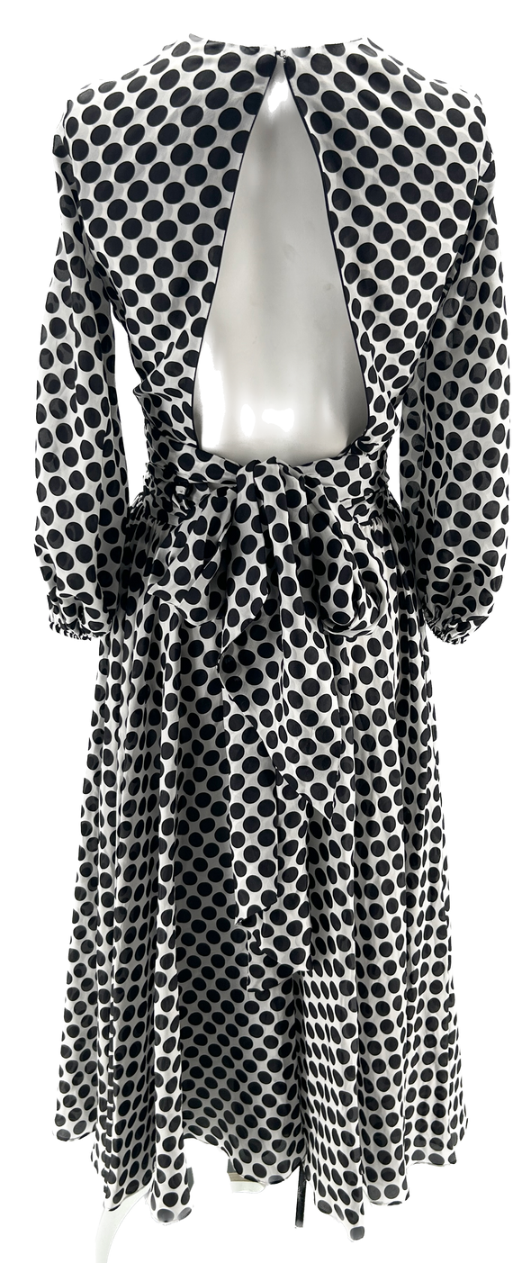 Robe longue à pois en soie