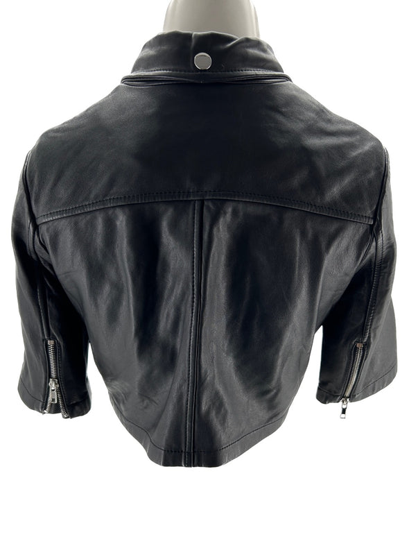 Veste courte en cuir noir