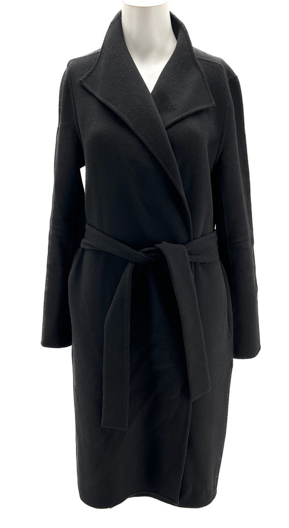 Manteau noir en laine à nouer