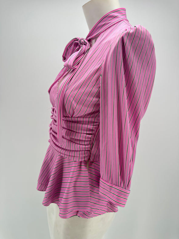 Blouse rose à rayures à col avec nœud