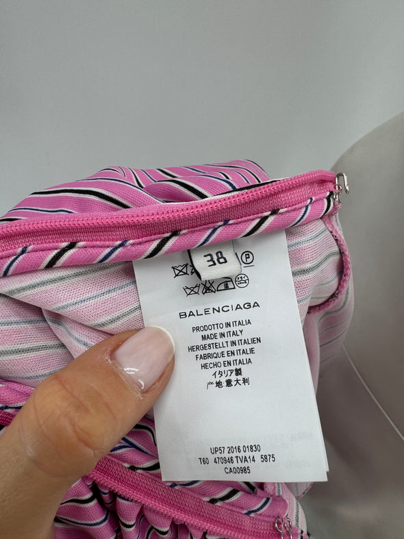 Blouse rose à rayures à col avec nœud