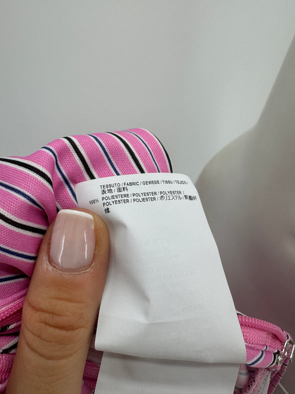 Blouse rose à rayures à col avec nœud