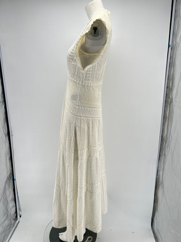 Robe longue blanche à dentelle en coton