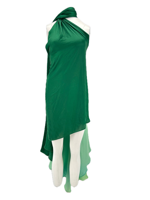 Robe verte avec foulard
