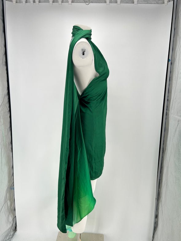 Robe verte avec foulard