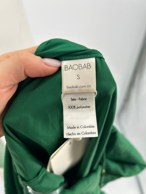 Robe verte avec foulard