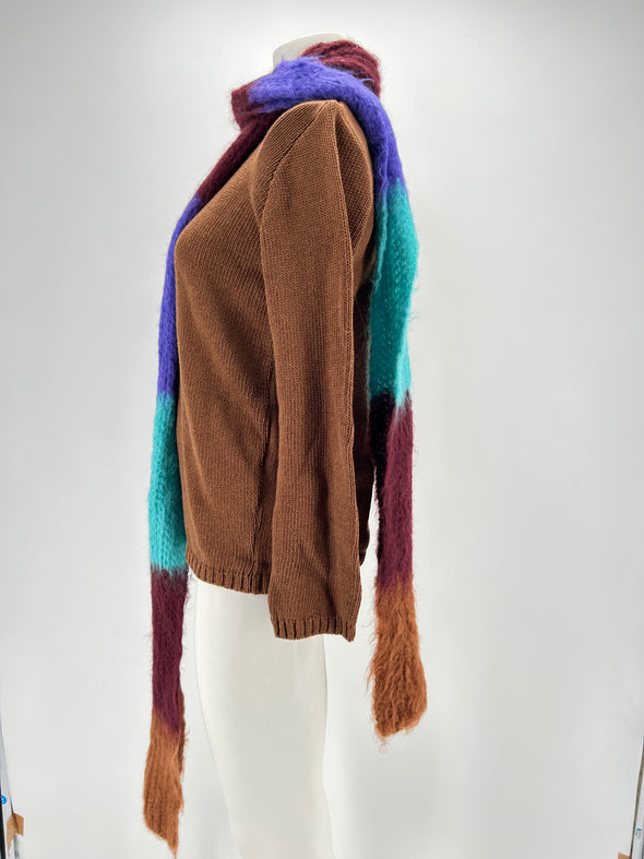 Pull en laine avec écharpe