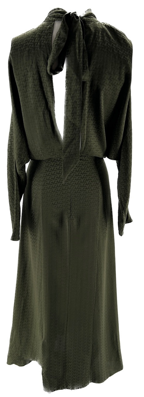 Robe longue verte en soie