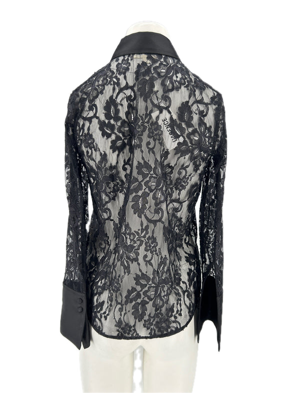 Chemise en dentelle