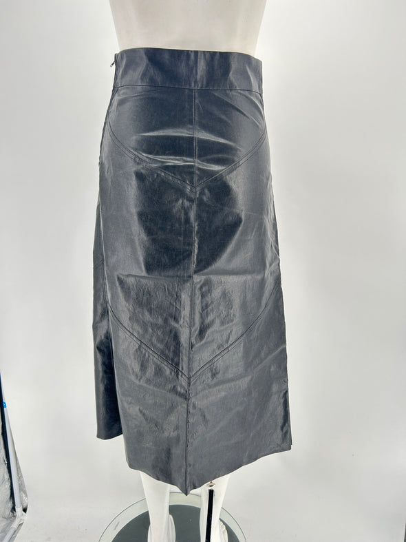 Longue jupe noire irisée