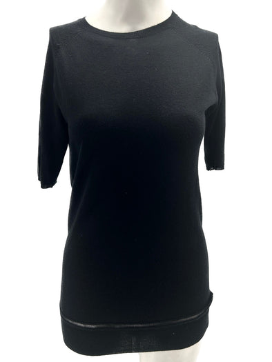 Pull noir en soie à manches 3/4