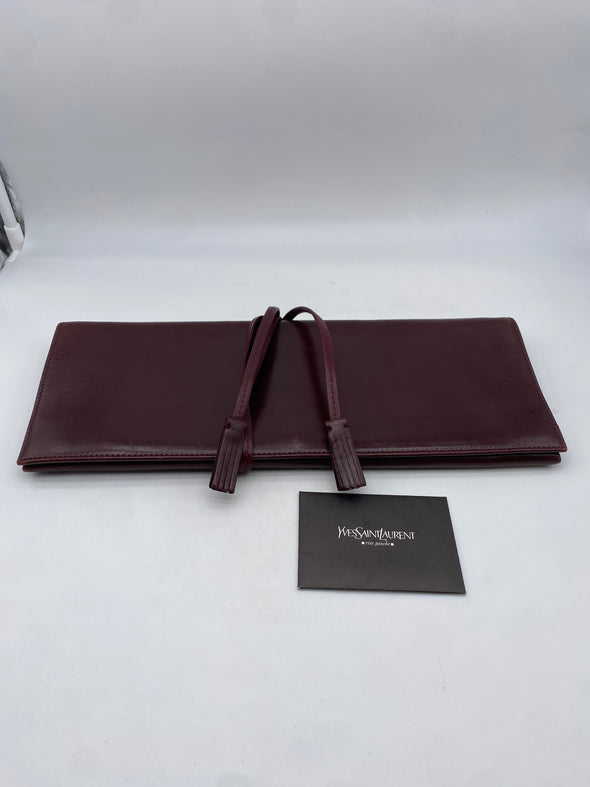 Pochette bordeaux