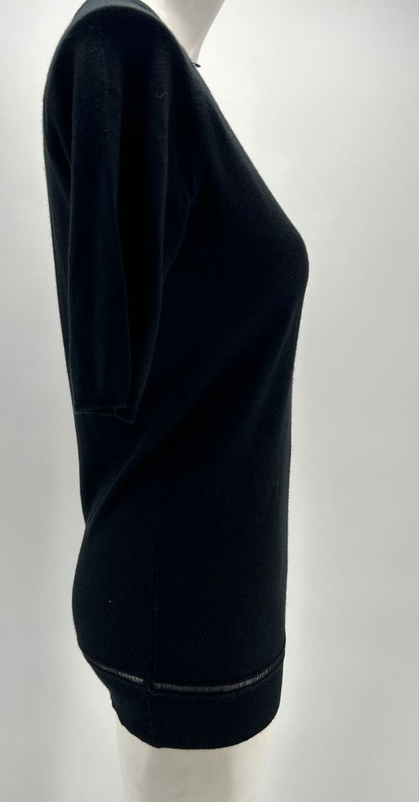 Pull noir en soie à manches 3/4