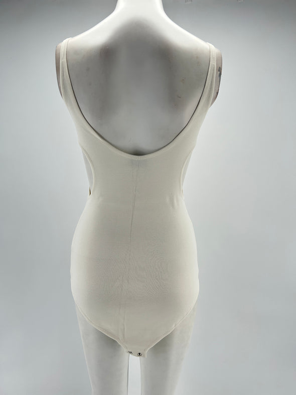 Body blanc avec détails dorés