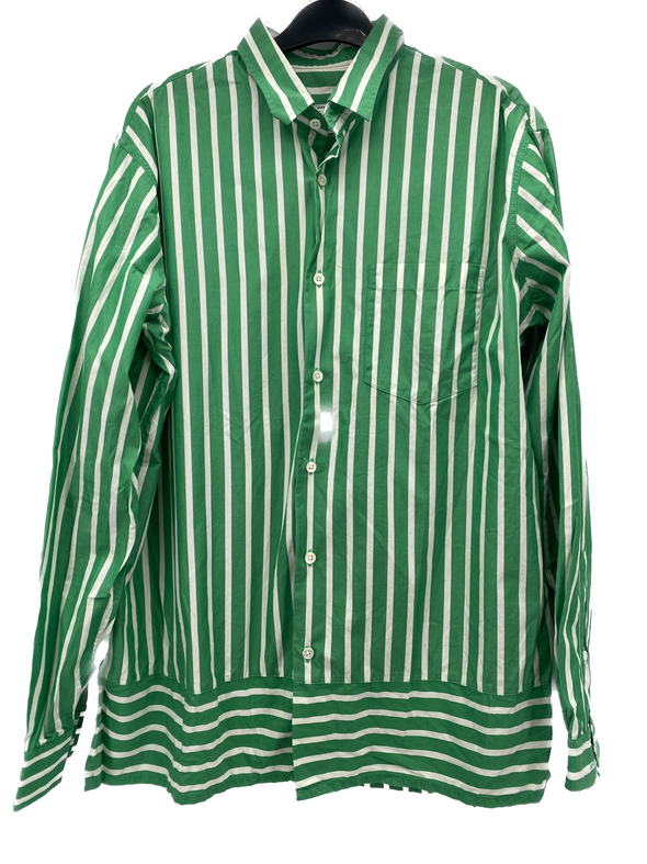 Chemise verte à rayures