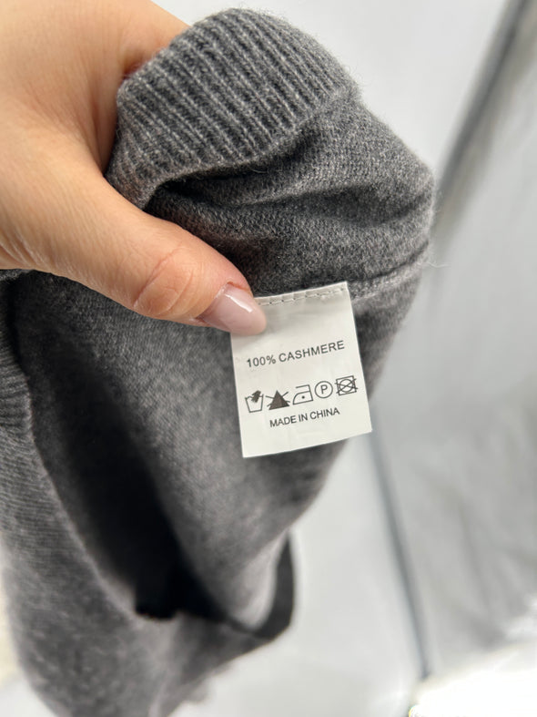 Pull en cachemire gris