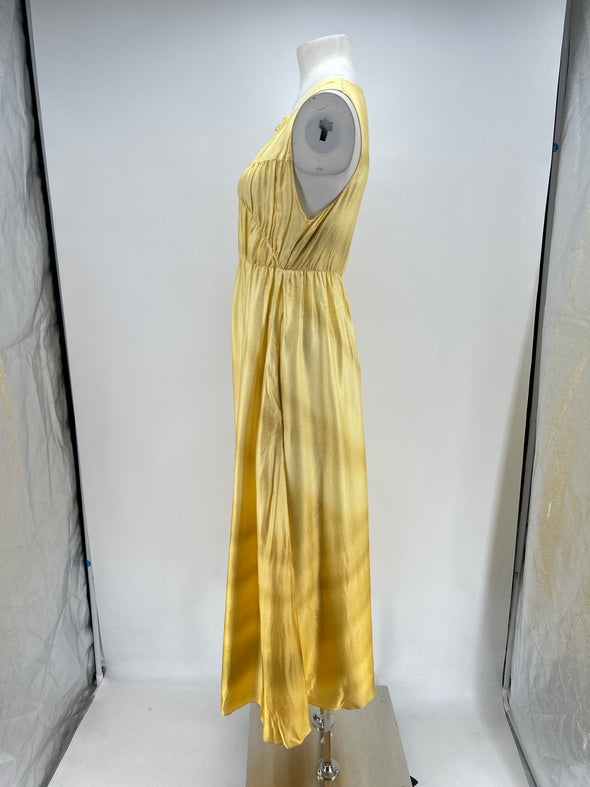 Robe satinée jaune