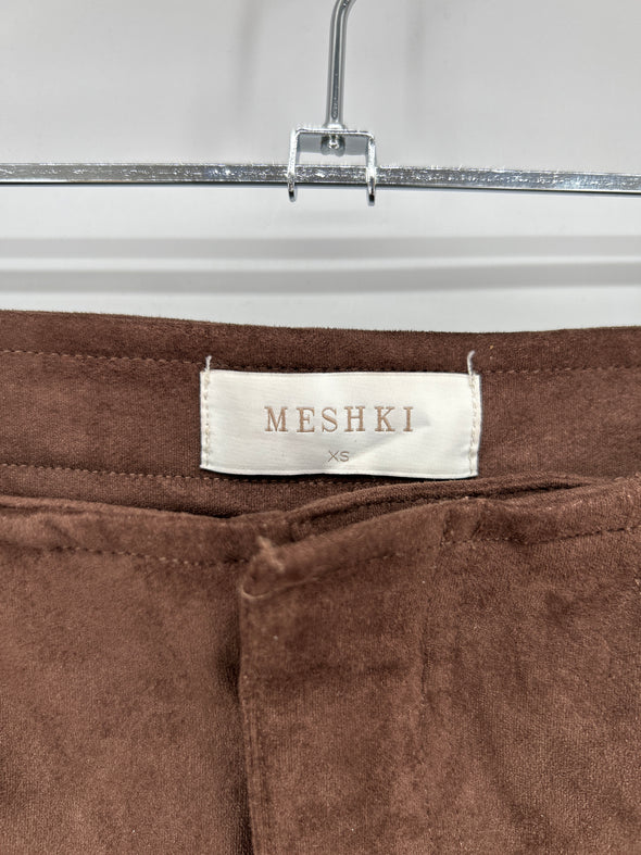 Pantalon marron en daim synthétique