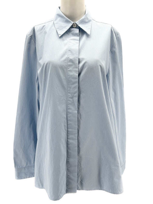 Chemise bleu clair à rayures