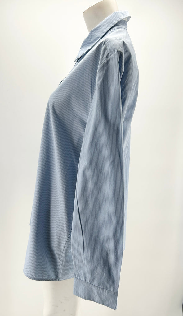 Chemise bleu clair à rayures