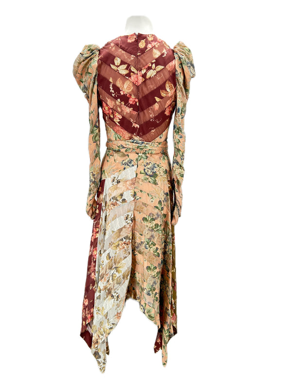 Robe en soie multicolore