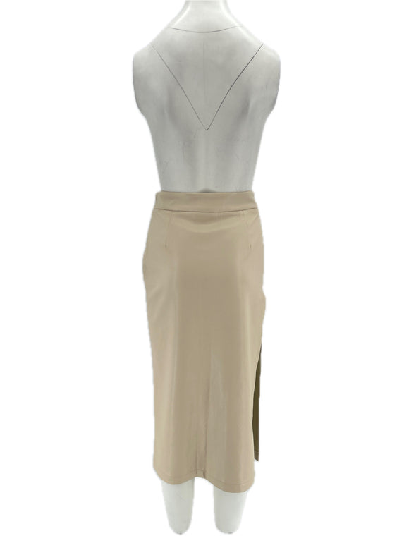 Jupe beige en similicuir