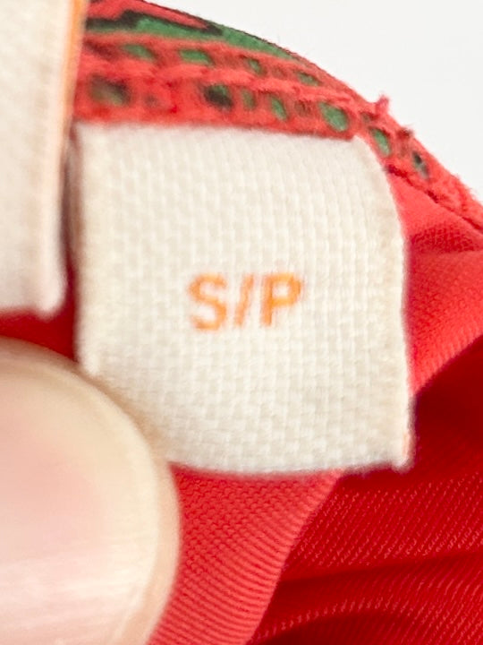 Maillot deux pièces rouge à motifs fleurs