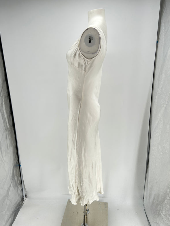 Robe satinée blanche
