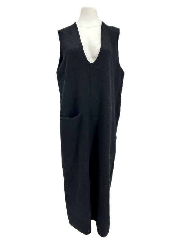 Robe en laine noire