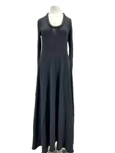 Robe en laine noire