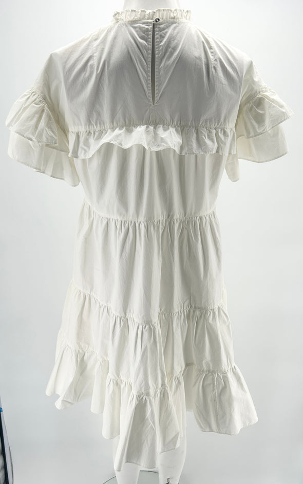 Robe blanche à volants