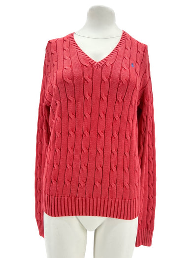 Pull rouge torsadé