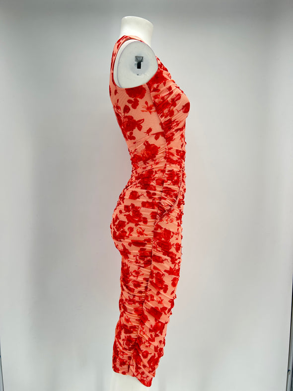 Robe asymétrique rouge