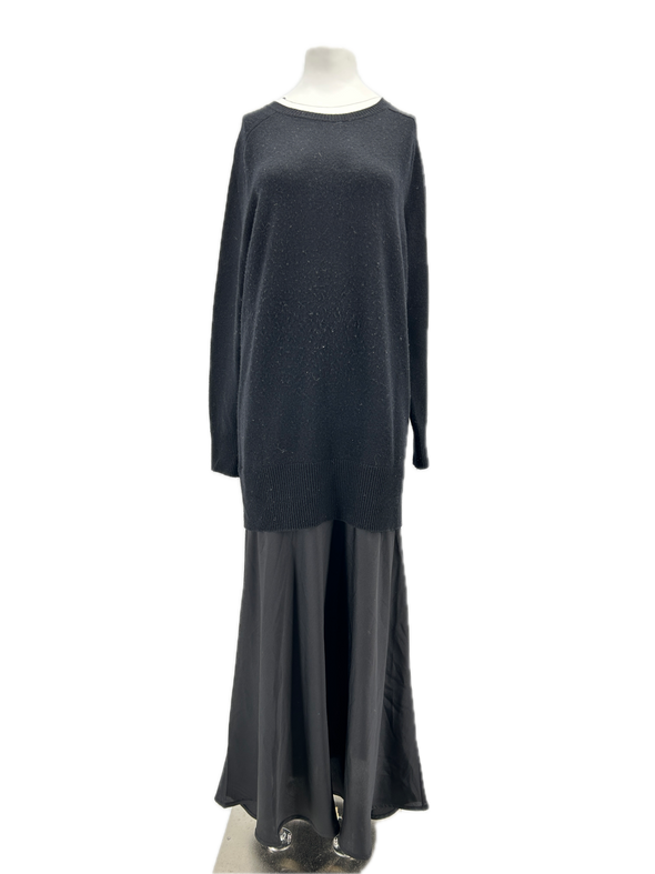 Robe en laine noire