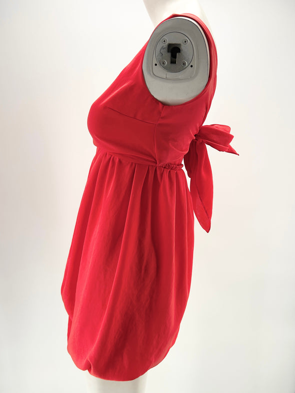 Robe courte rouge à nœud