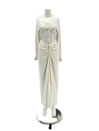 Robe blanche froncée en maille