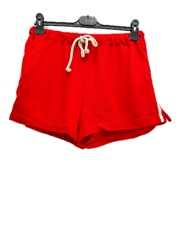 Short rouge