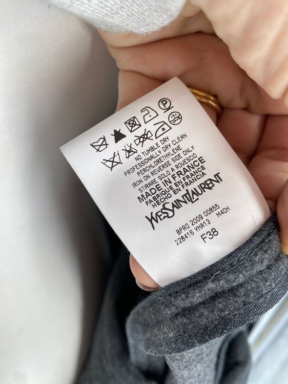 Manteau gris en laine