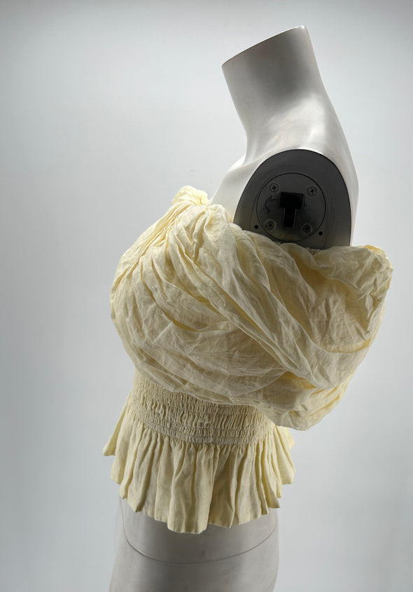 Top plissé beige sans manches