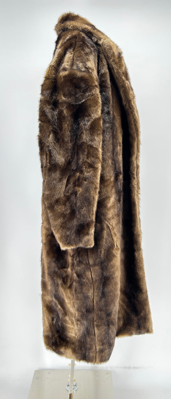 Manteau en fausse fourrure