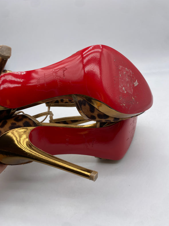 Sandales léopard à talons