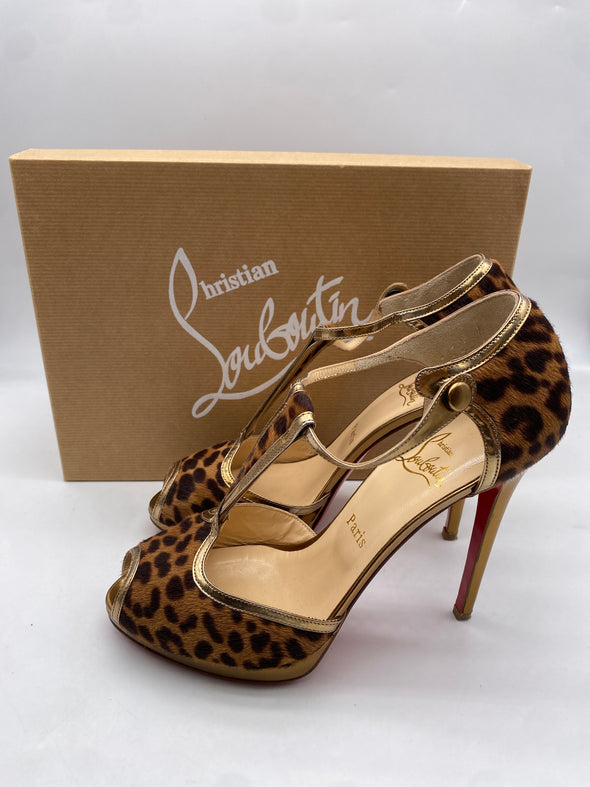 Sandales léopard à talons