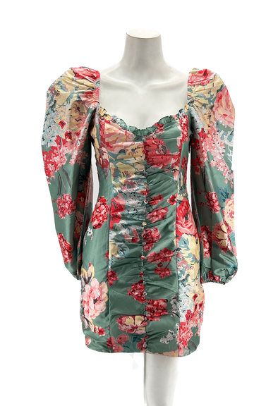 Robe à fleurs avec manches bouffantes