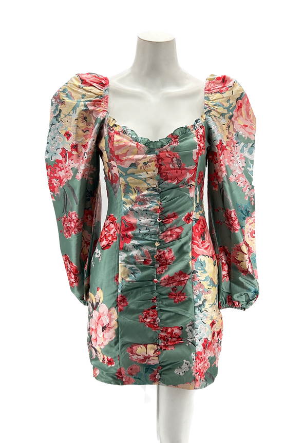 Robe à fleurs avec manches bouffantes