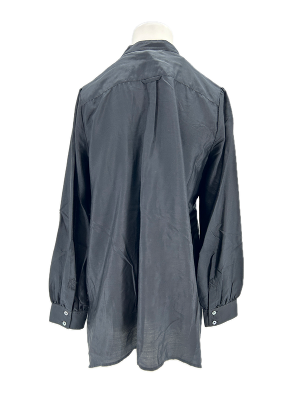 Chemise en soie noire