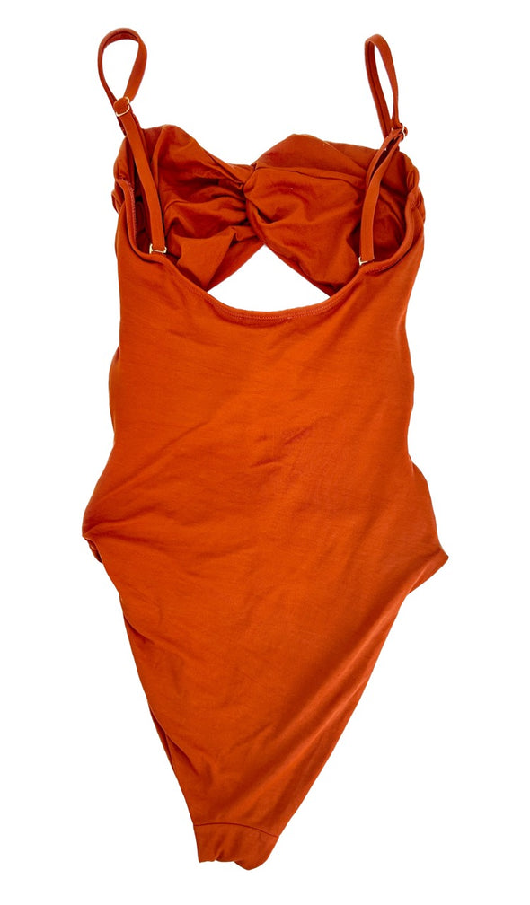 Maillot de bain une pièce orange à découpes